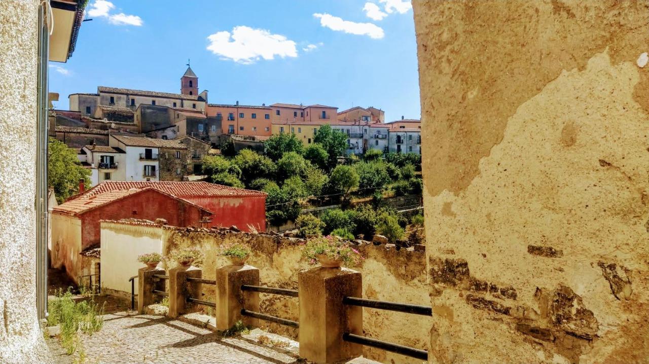 Le Origini Casa In Borgo Tipico Lucano Trivigno Extérieur photo